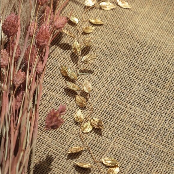 Bridal Hair Accessories – Elegant & Versatile Pieces for Your Wedding Day Look - Picture 2 of 2